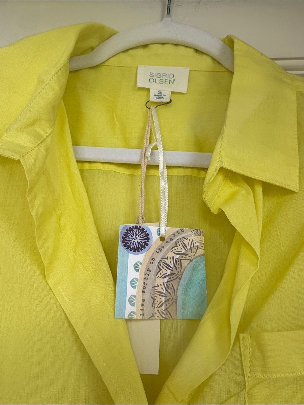 Yellow Button-Down Shirt - Lightweight Classic 100% cotton - Picture 5 of 6